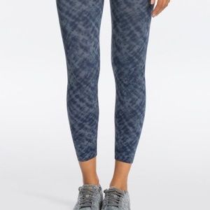 Spanx Cropped Look-At-Me-Now Seamless Leggings - Indigo Watercolor